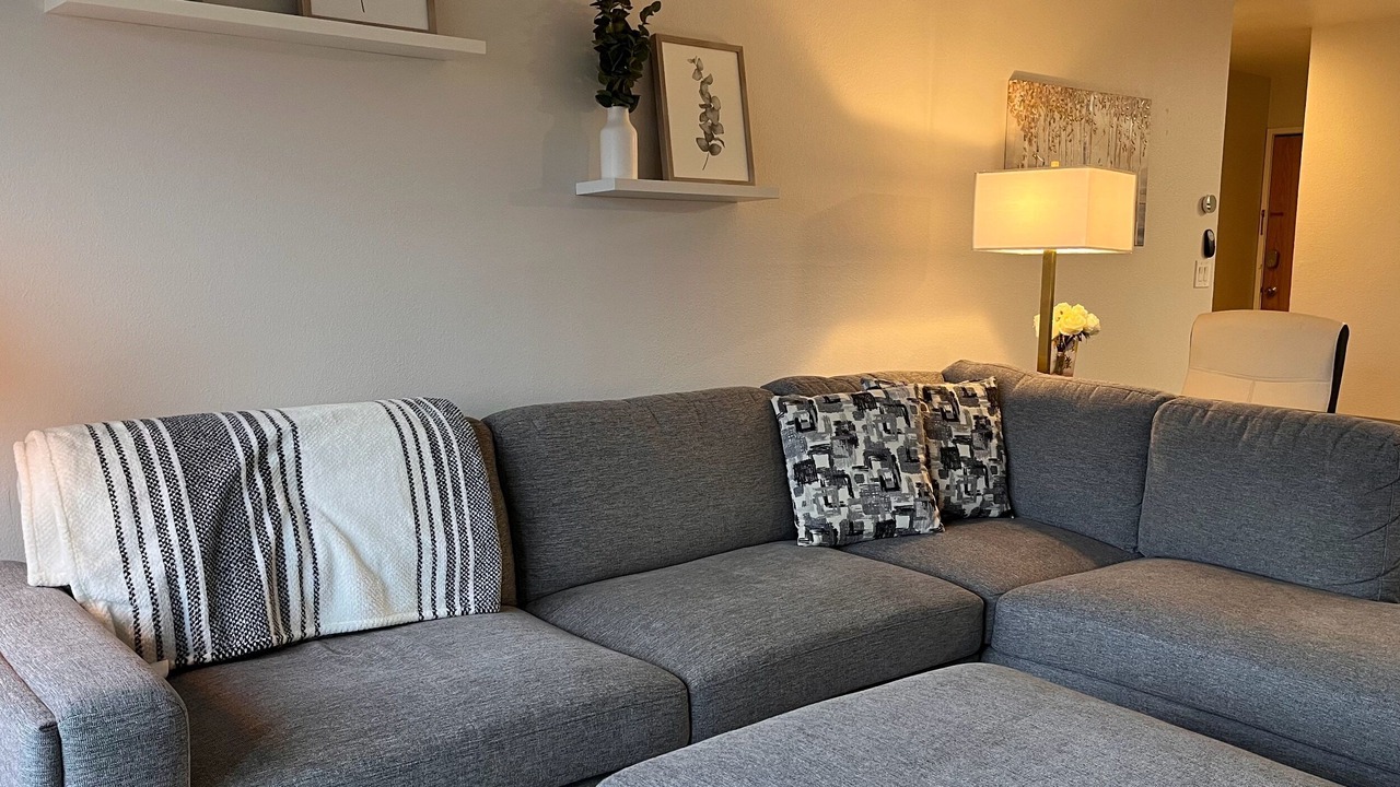 Photo of Livingroom in Glenwood Grove - North Iris
