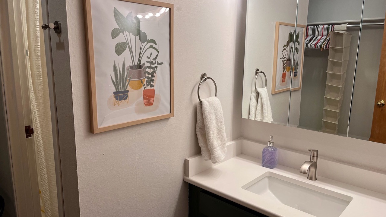 Photo of Bathroom in Glenwood Grove - North Iris