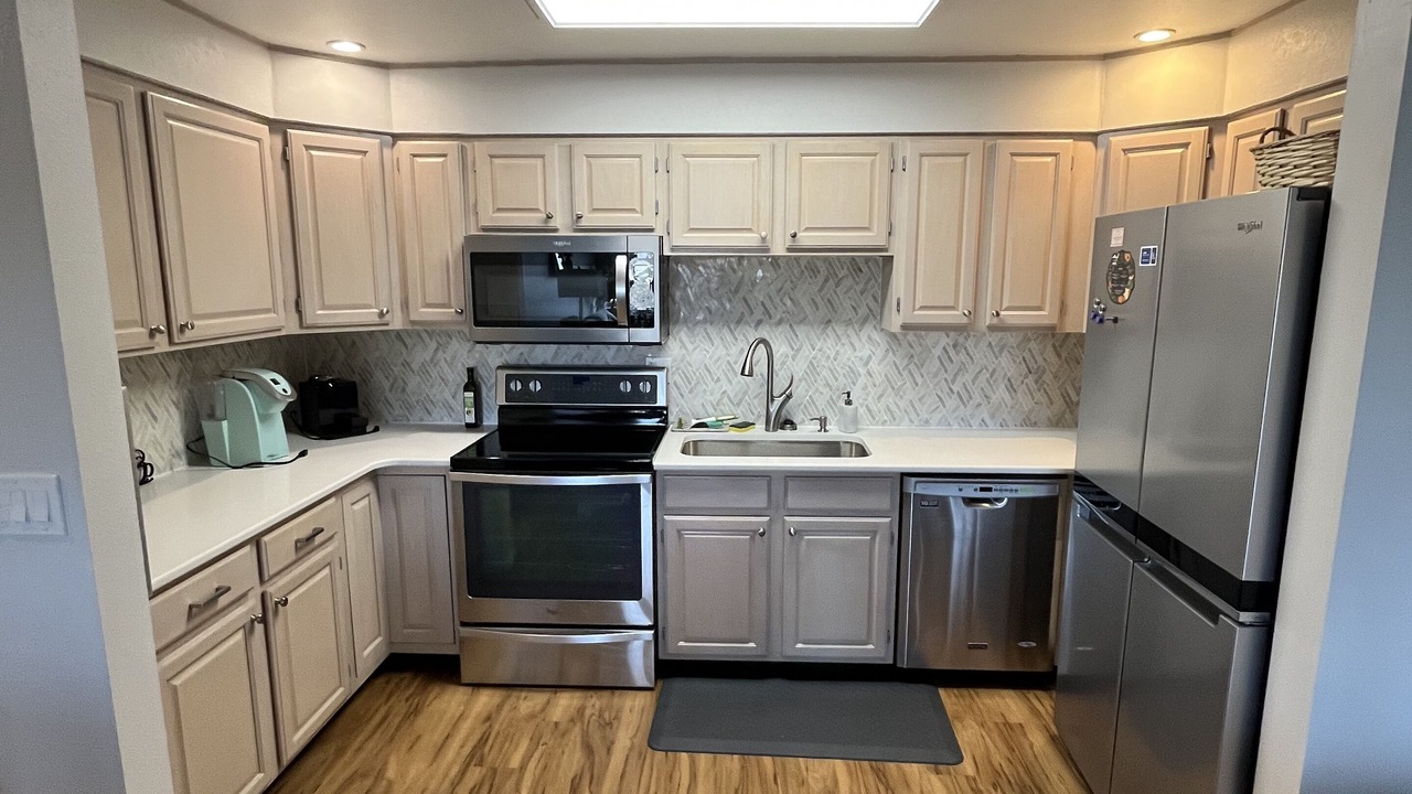 Photo of Kitchen in Glenwood Grove - North Iris