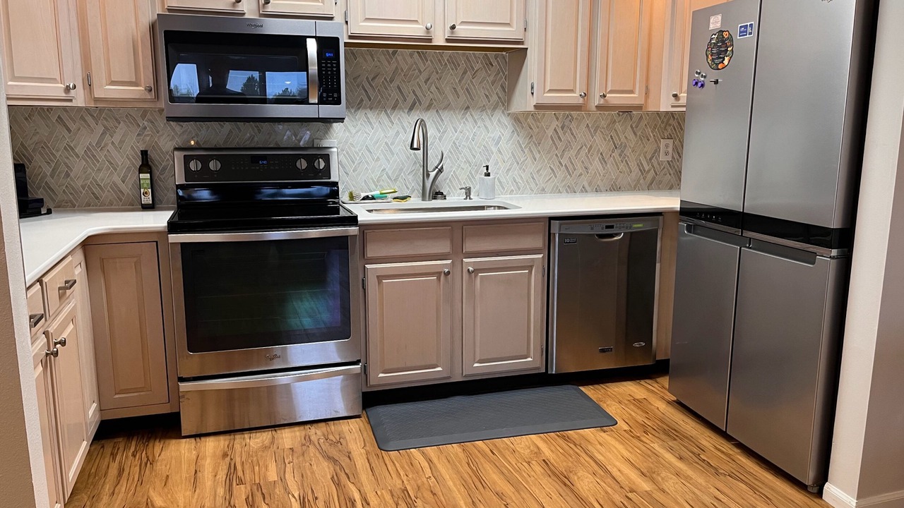 Photo of Kitchen in Glenwood Grove - North Iris