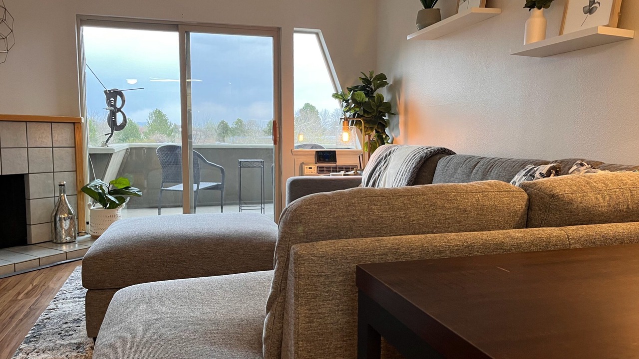 Photo of Livingroom in Glenwood Grove - North Iris