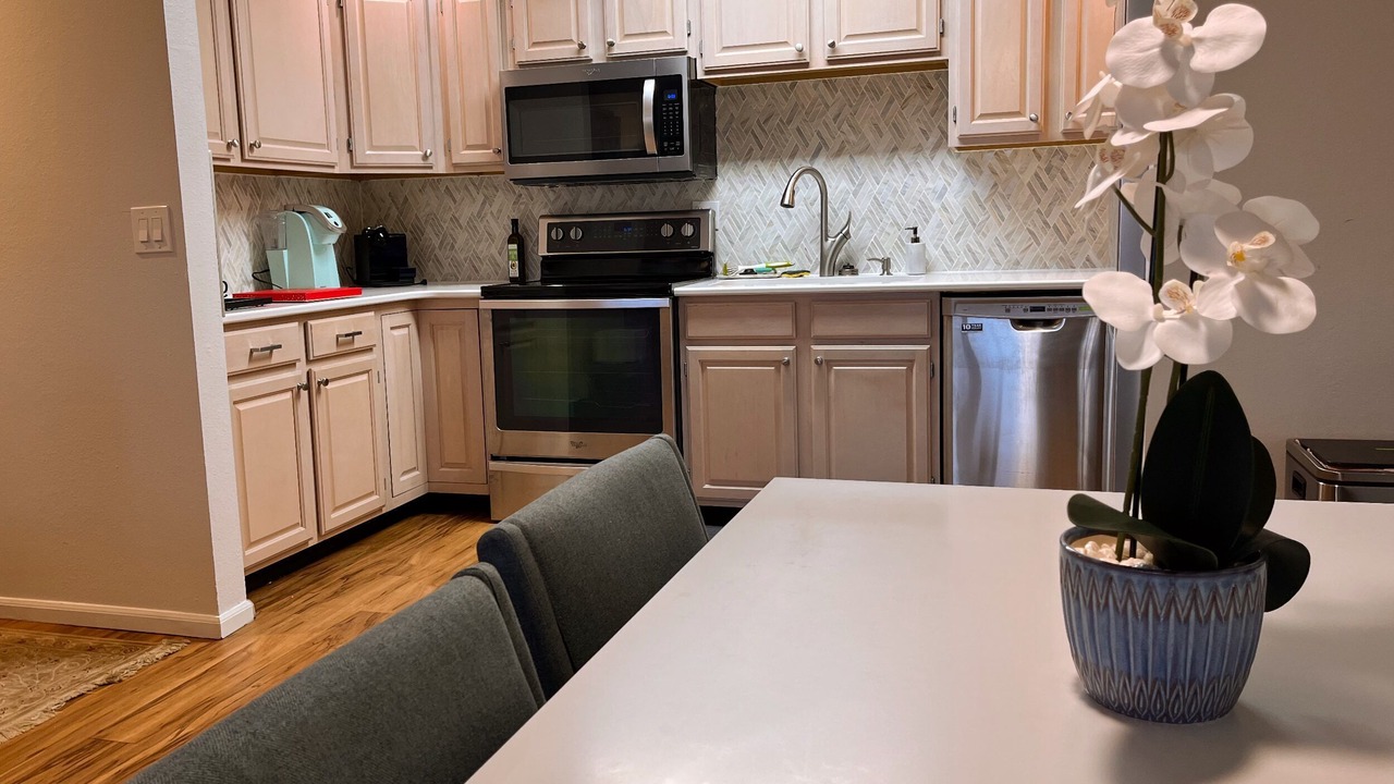 Photo of Kitchen in Glenwood Grove - North Iris