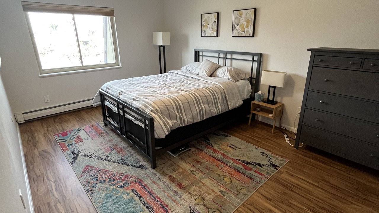 Photo of Bedroom in Glenwood Grove - North Iris