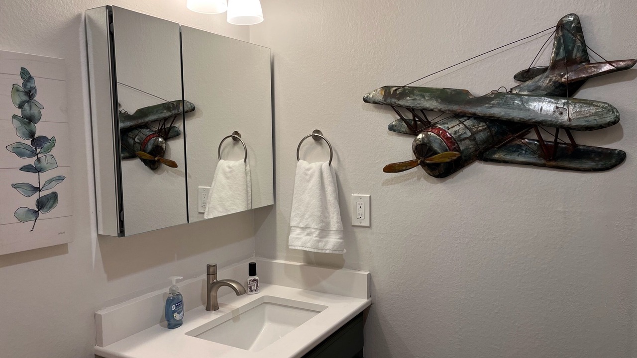 Photo of Bathroom in Glenwood Grove - North Iris