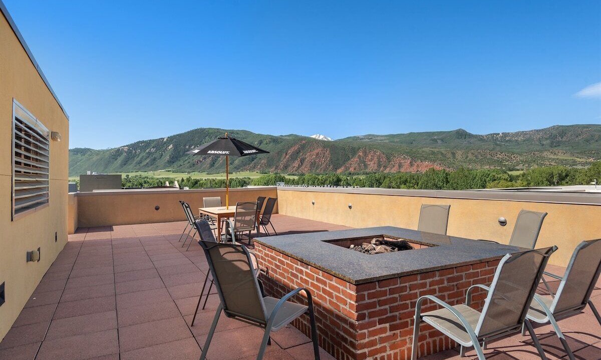 Photo of Livingroom in Basalt