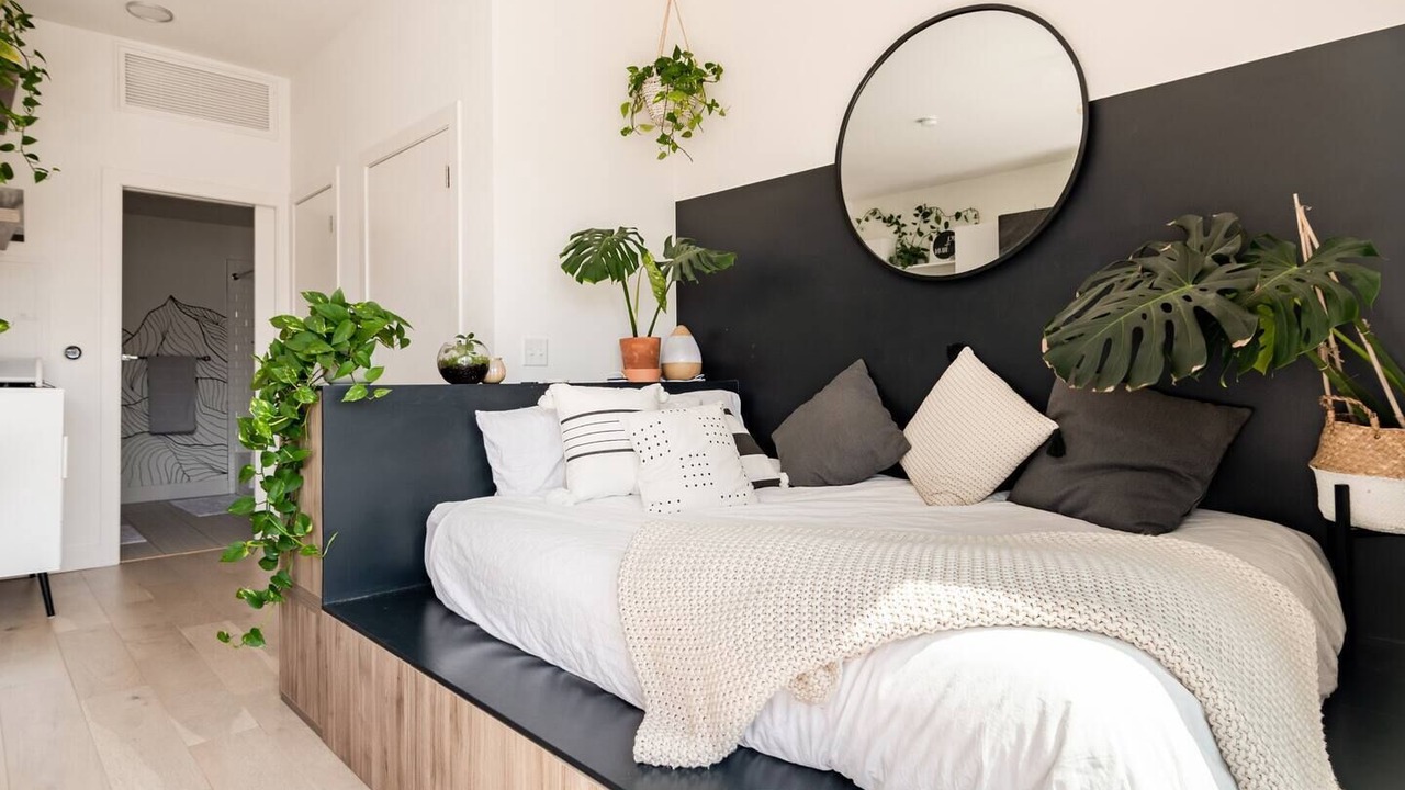Photo of Bedroom in Five Points