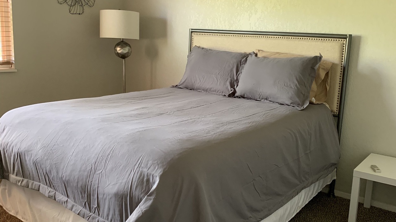 Photo of Bedroom in Aurora