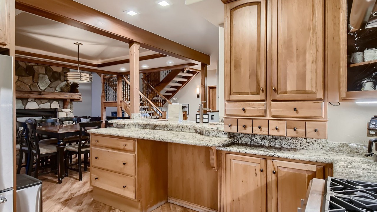 Photo of Kitchen in Warrior's Mark West