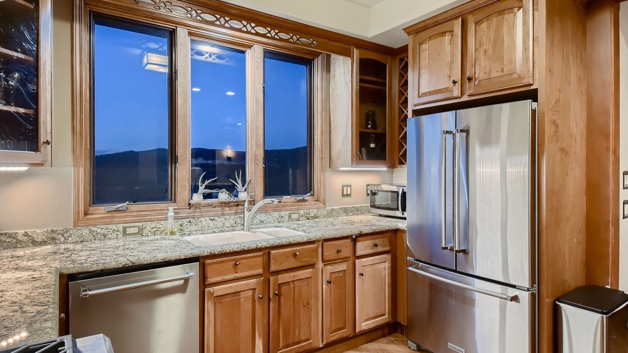 Photo of Kitchen in Warrior's Mark West