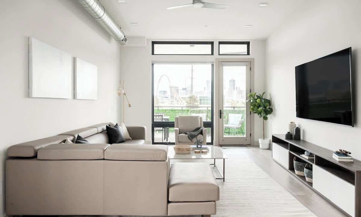 Photo of Livingroom in Jefferson Park