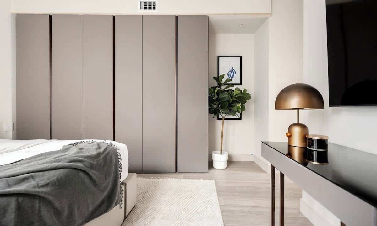 Photo of Bedroom in Jefferson Park
