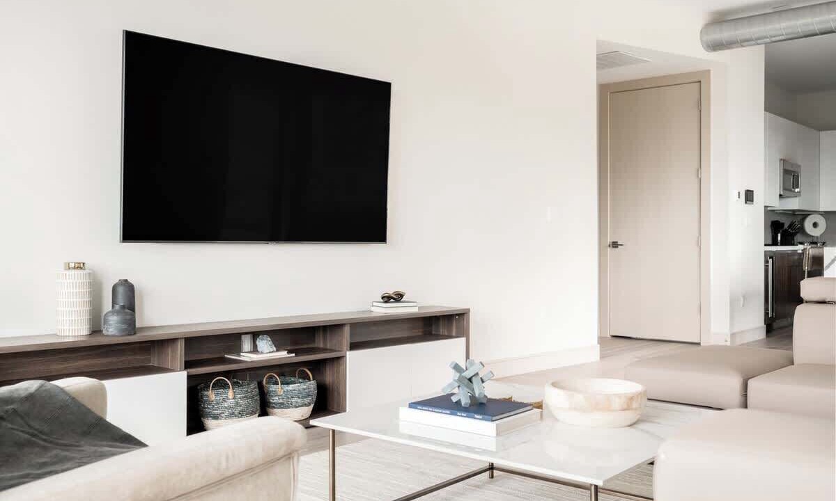 Photo of Livingroom in Jefferson Park