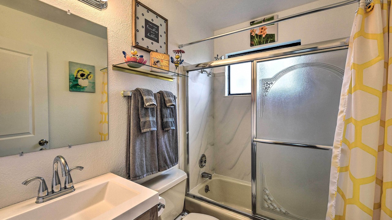 Photo of Bathroom in Fruitvale