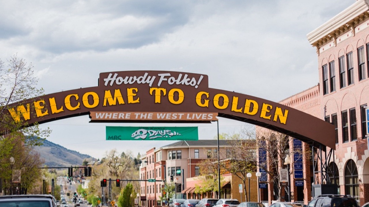 Photo of Others in Golden