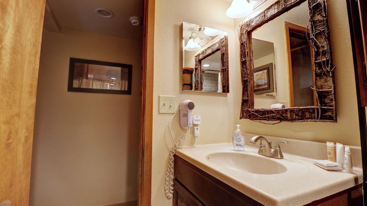 Photo of Bathroom in Copper Mountain Village