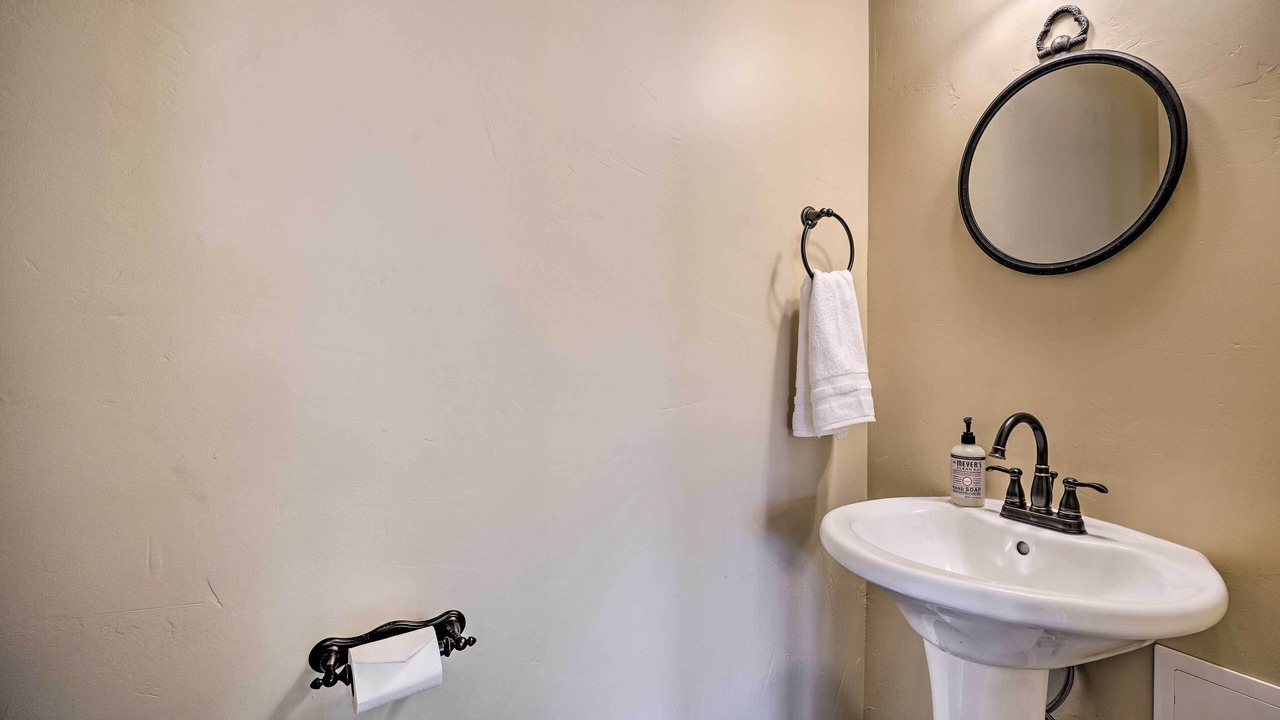 Photo of Bathroom in Canon City