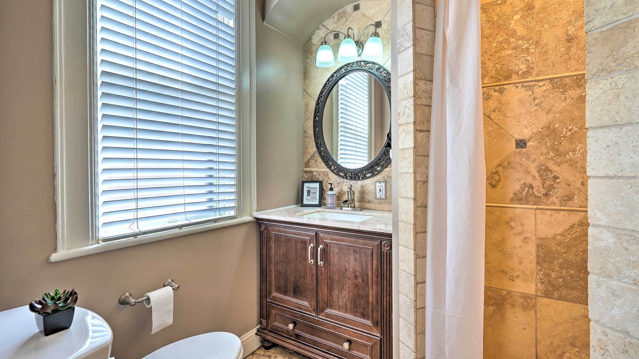 Photo of Bathroom in Canon City