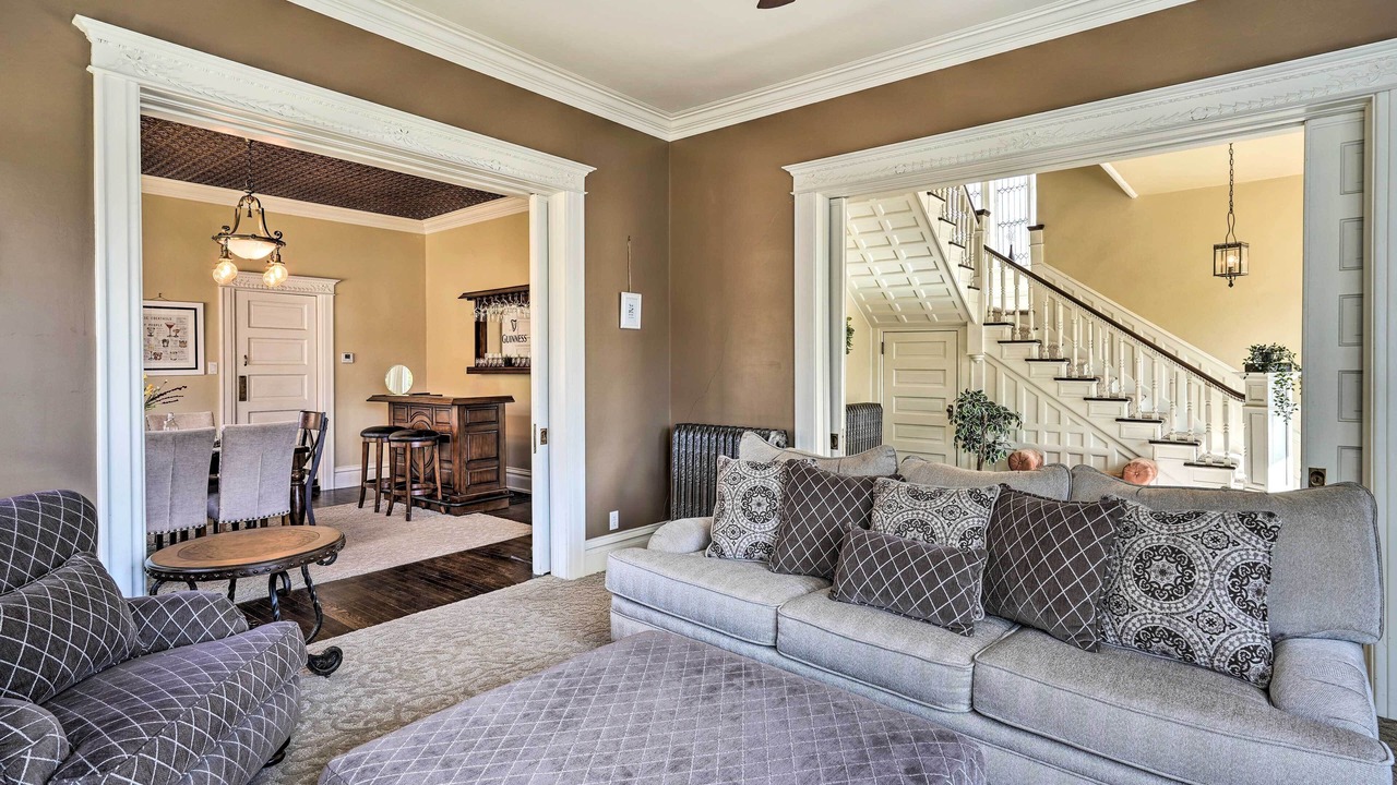 Photo of Livingroom in Canon City