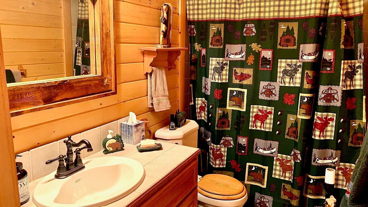 Photo of Bathroom in Gulnare