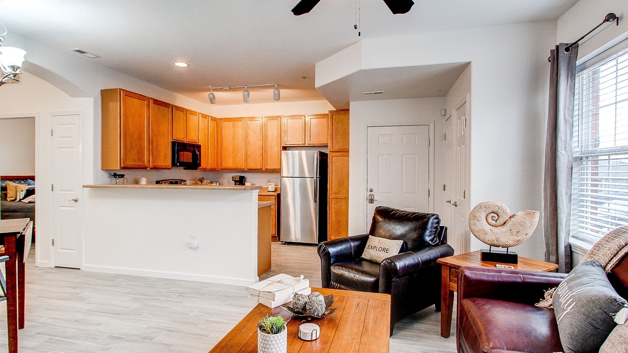 Photo of Livingroom in Aurora