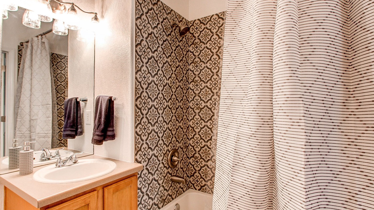 Photo of Bathroom in Aurora
