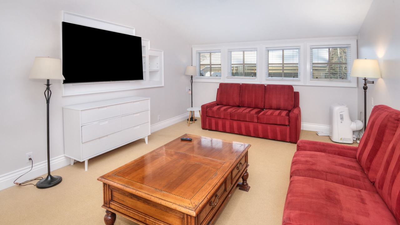 Photo of Livingroom in Intermountain