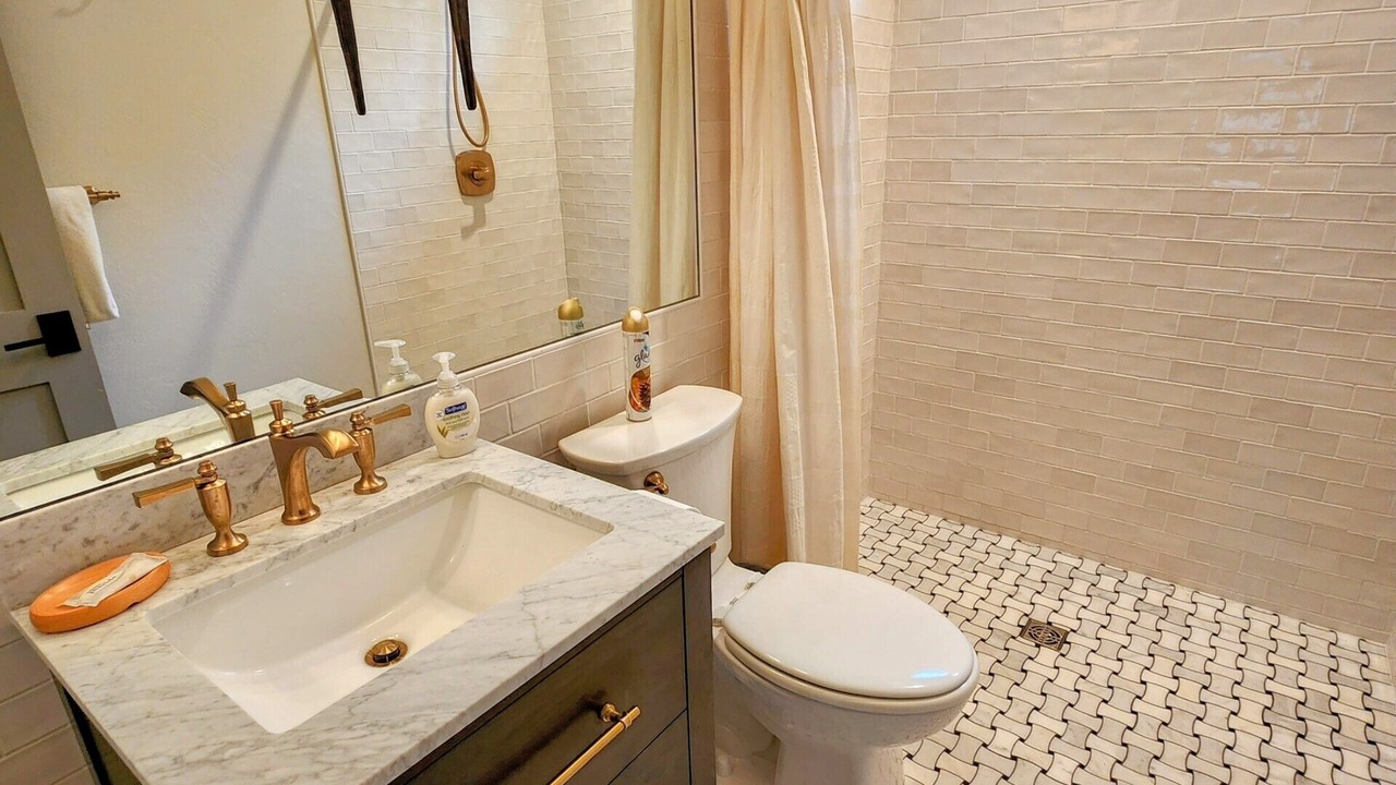 Photo of Bathroom in Almont