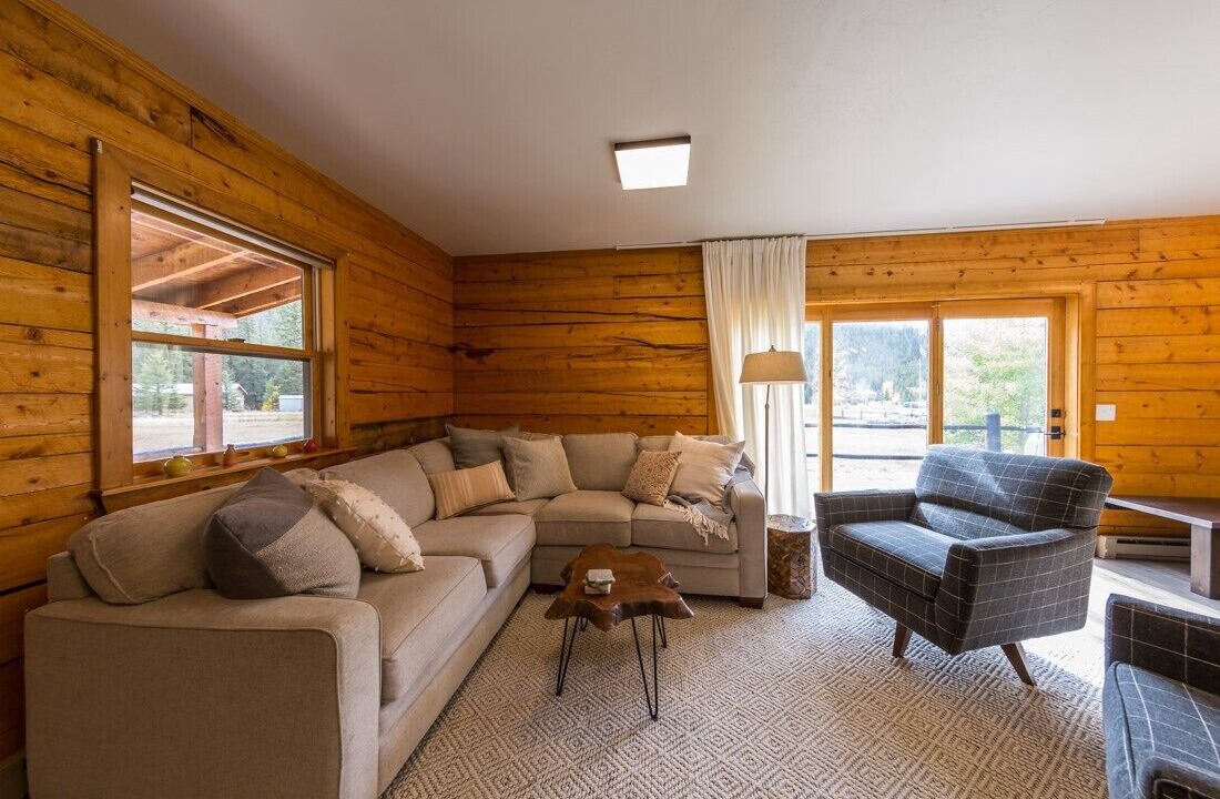 Photo of Livingroom in Almont