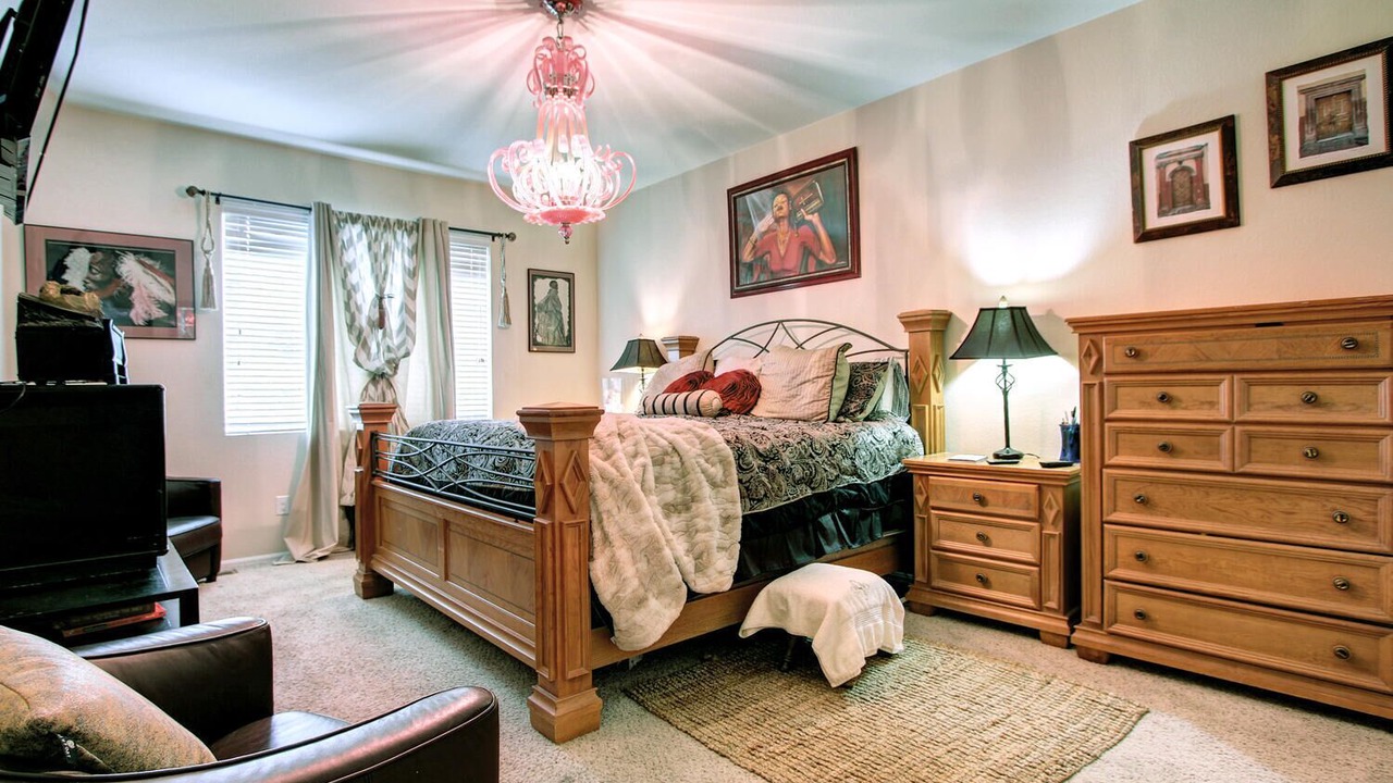 Photo of Bedroom in Aurora