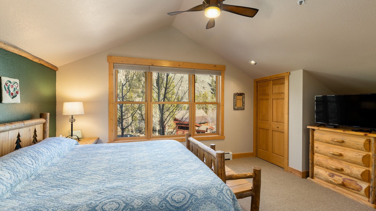 Photo of Bedroom in Keystone