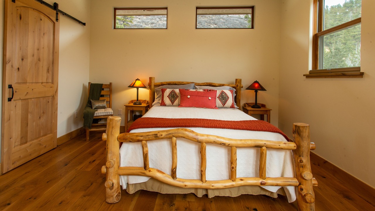 Photo of Bedroom in Jamestown