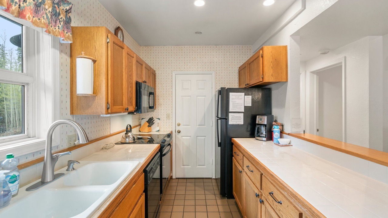 Photo of Kitchen in Columbine Lake