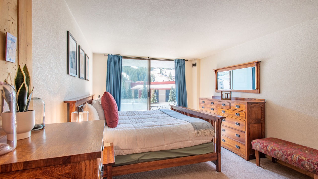 Photo of Bedroom in Copper Mountain Village