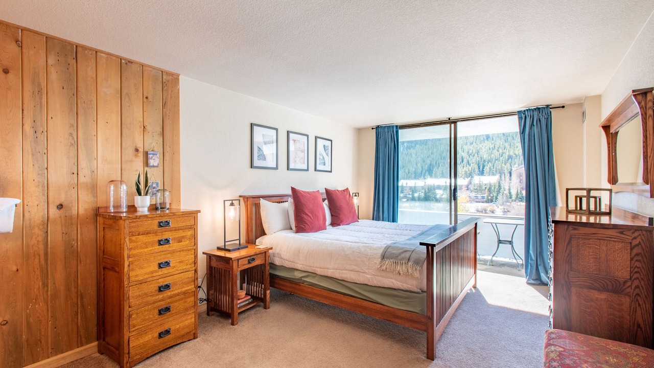 Photo of Bedroom in Copper Mountain Village