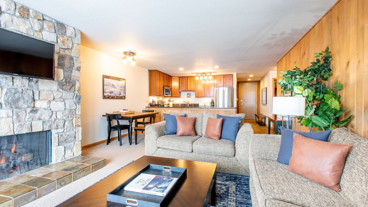 Photo of Livingroom in Copper Mountain Village