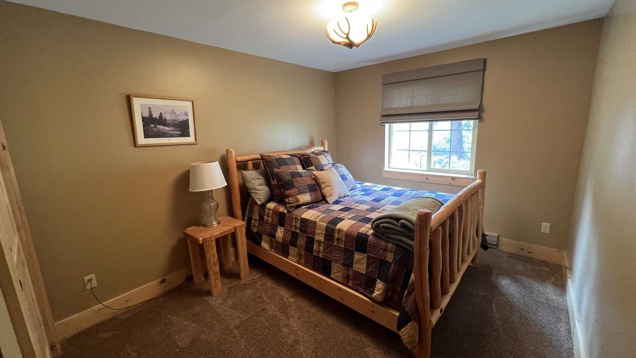 Photo of Bedroom in Lake City