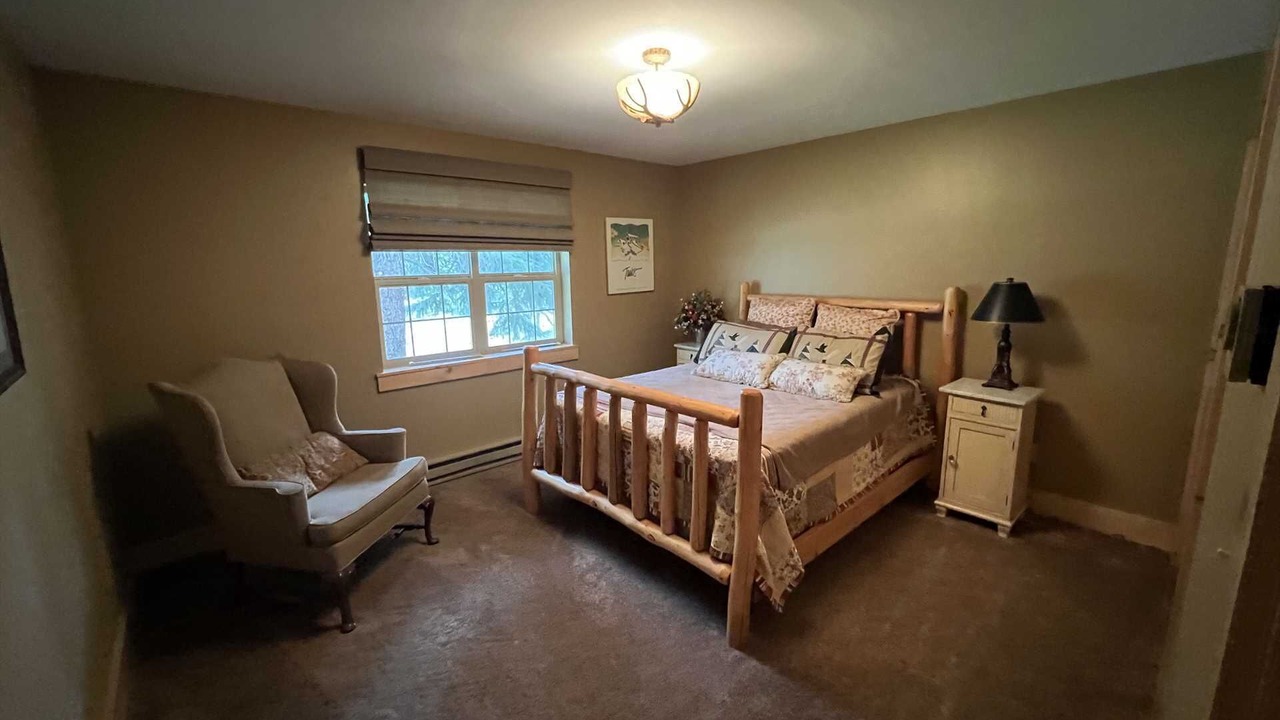 Photo of Bedroom in Lake City
