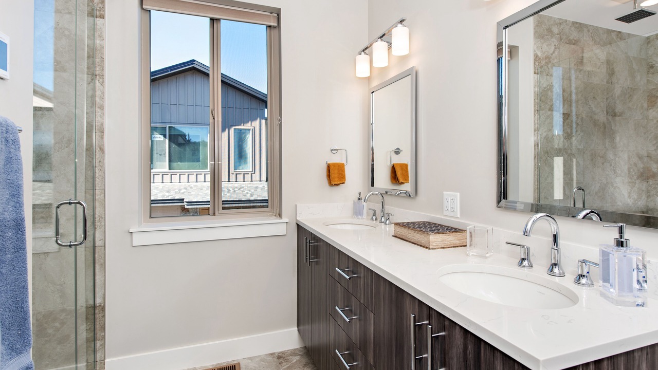 Photo of Bathroom in Carbondale