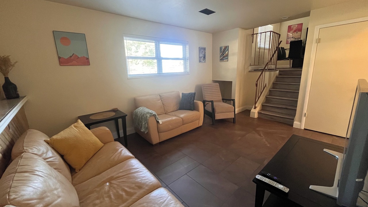 Photo of Livingroom in Aurora