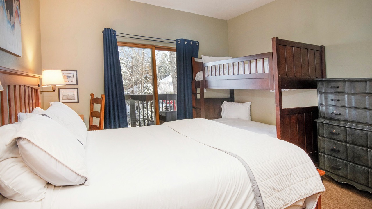 Photo of Bedroom in Avon