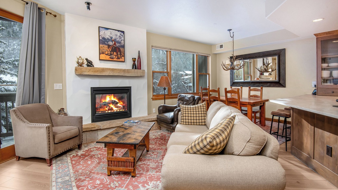 Photo of Livingroom in Avon