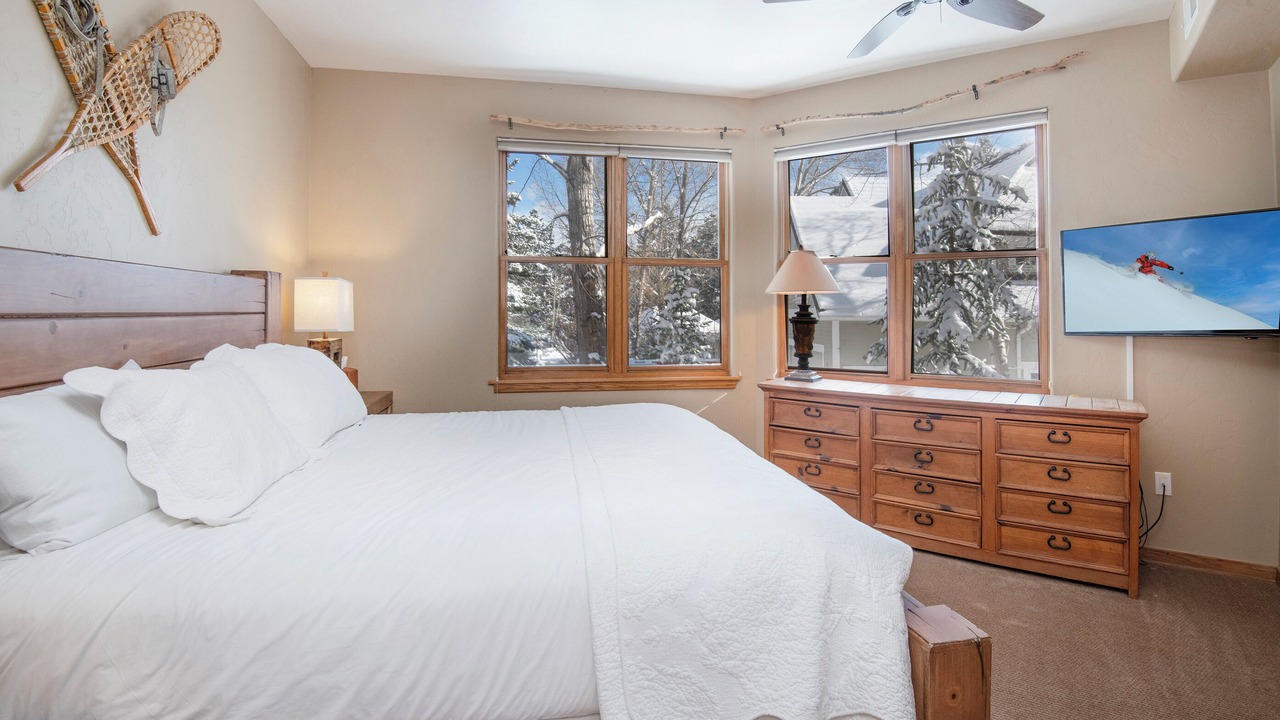 Photo of Bedroom in Avon