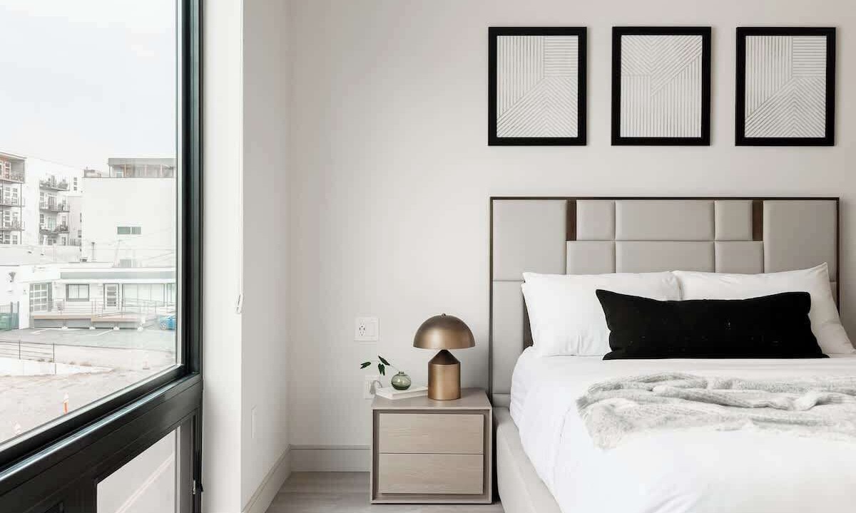 Photo of Bedroom in Jefferson Park