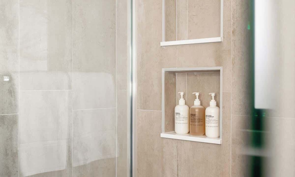 Photo of Bathroom in Jefferson Park