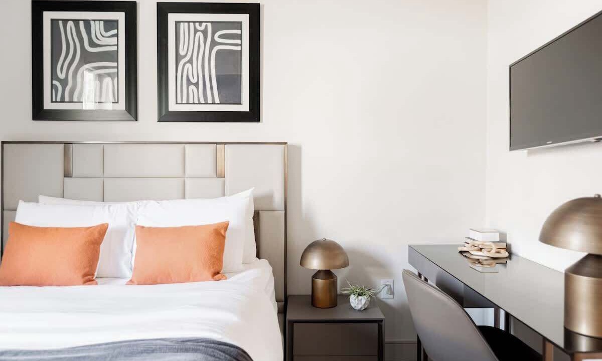 Photo of Bedroom in Jefferson Park