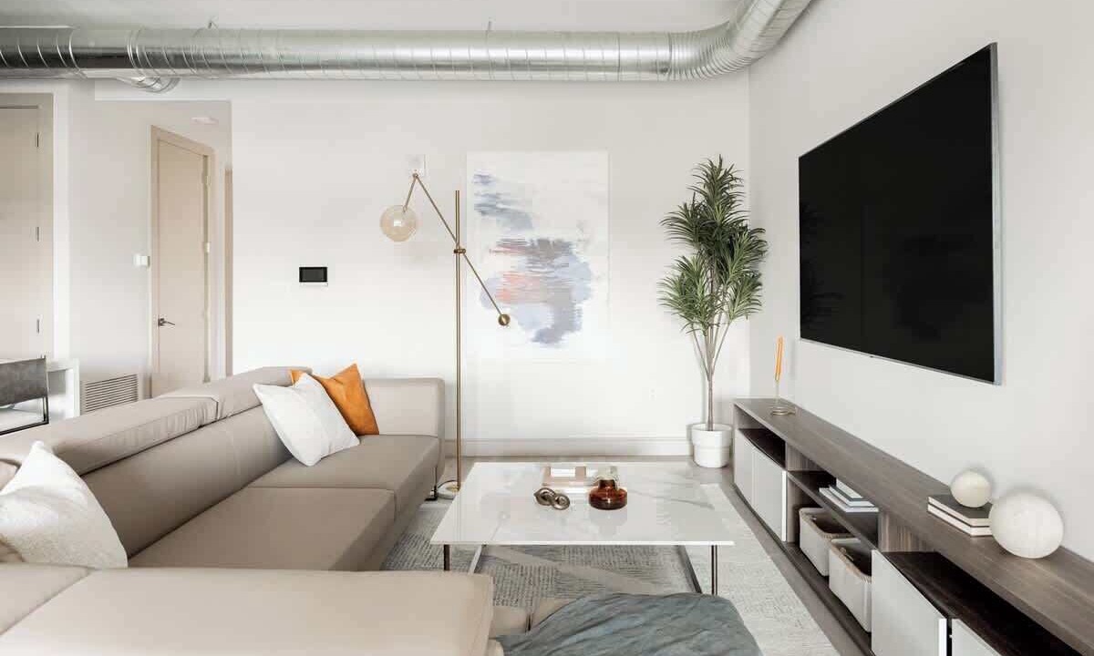 Photo of Livingroom in Jefferson Park