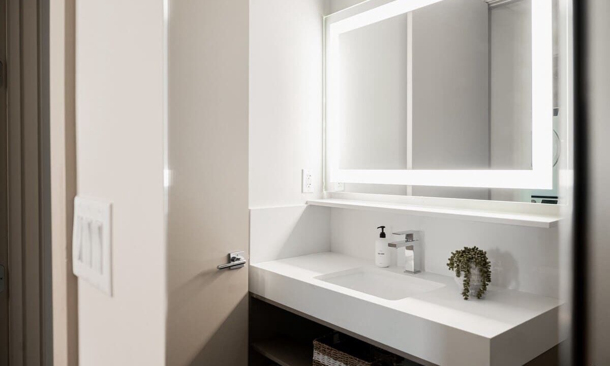 Photo of Bathroom in Jefferson Park