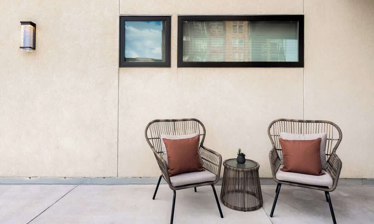 Photo of Patio Balcony in Jefferson Park
