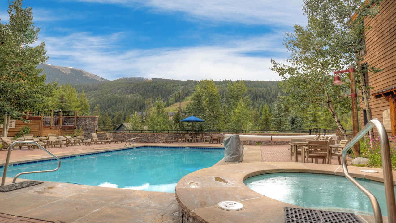 Photo of Outdoor in River Run
