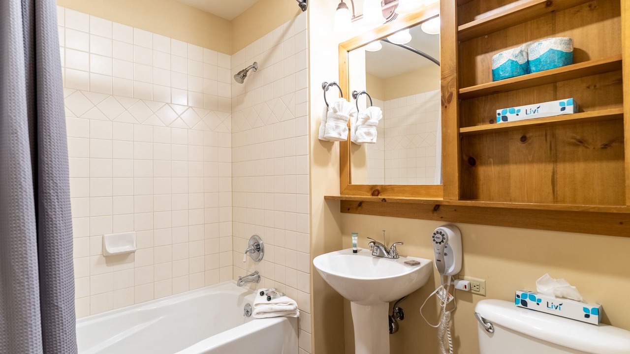 Photo of Bathroom in River Run